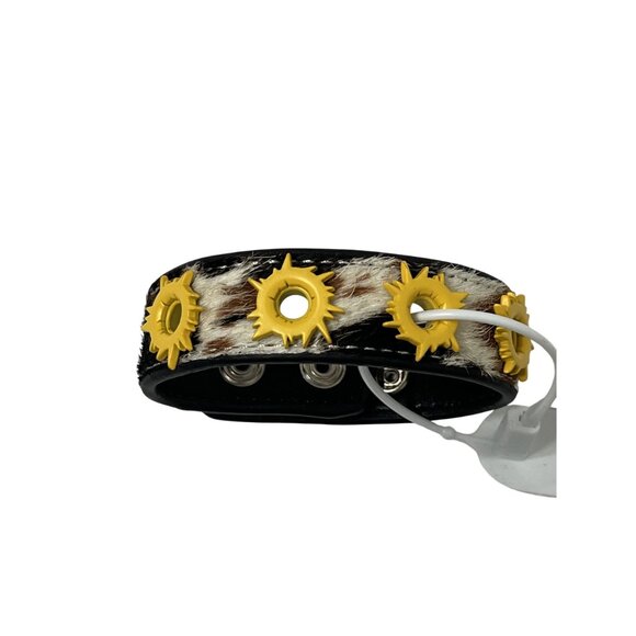 ROMANCATCHER Pow Bracelet in Cow Skin - Picture 2 of 6